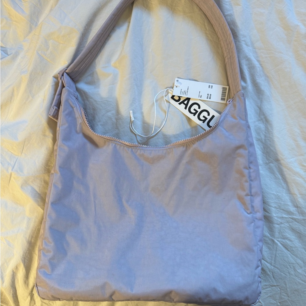 BAGGU Nylon Shoulder Bag